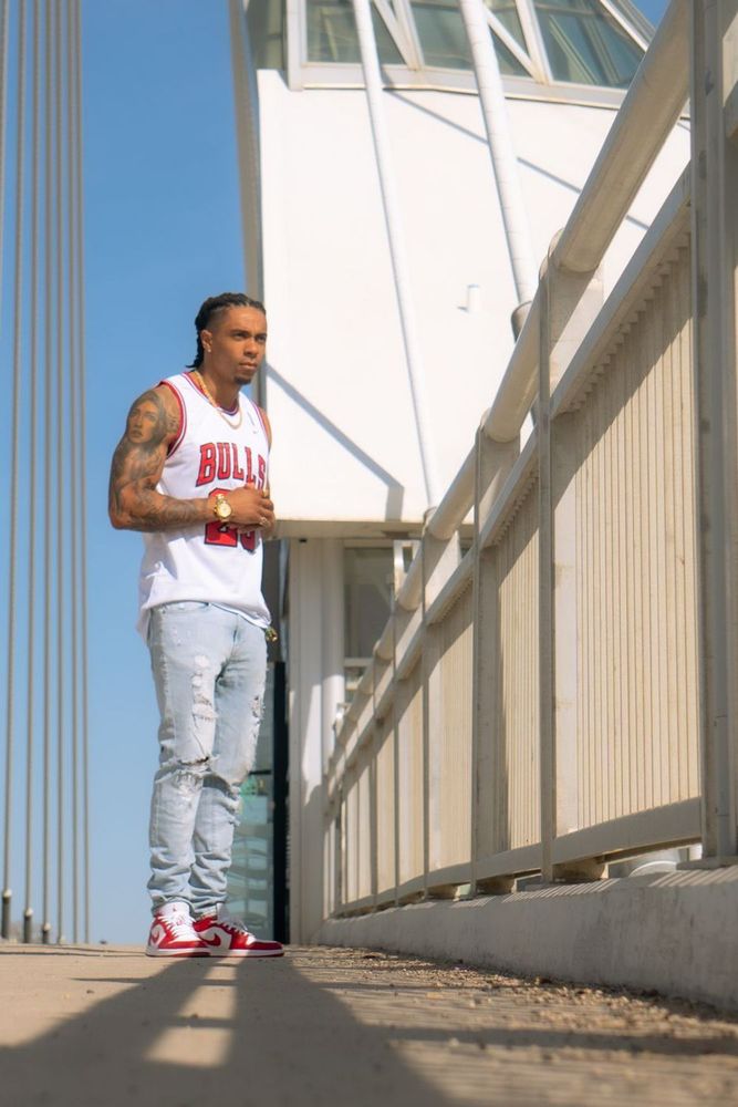 Shai's fit featuring Mitchell & Ness, Jordan, H&M, Guess | jordan, nike, freshfit