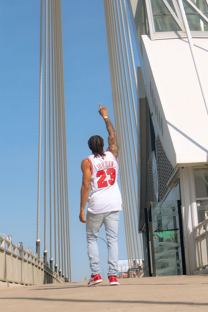 Shai's fit featuring Mitchell & Ness, Jordan, H&M, Guess | jordan, nike, freshfit
