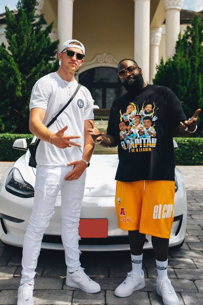 Lukelintz's fit featuring Rolex, Giorgio Armani, Nike