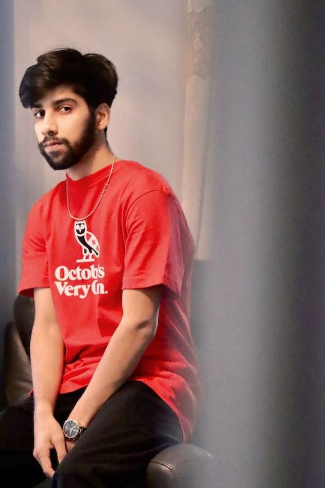 umarrawann's fit featuring OVO