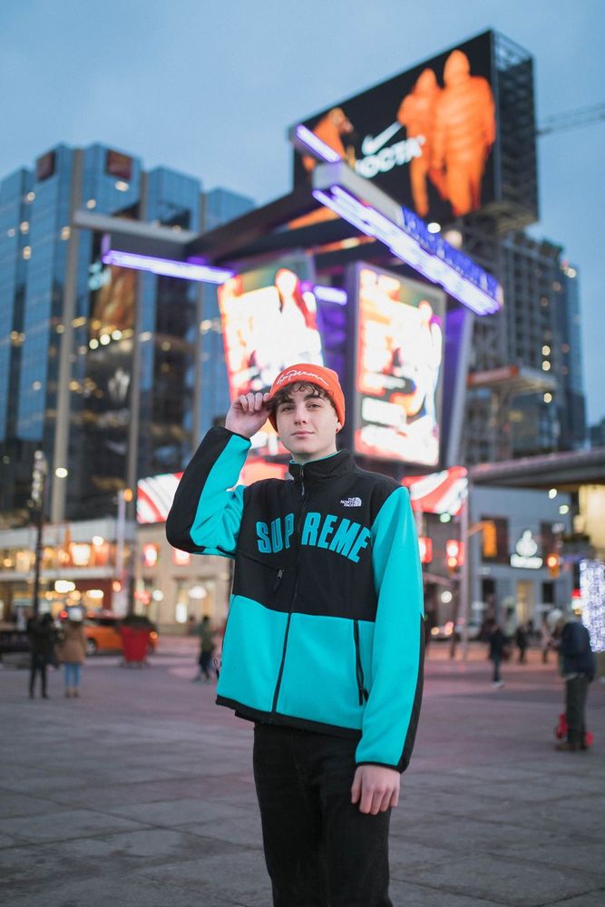 joey's fit featuring Supreme, Jordan | [object Object], [object Object], [object Object], [object Object], [object Object], [object Object], [object Object], [object Object], [object Object]