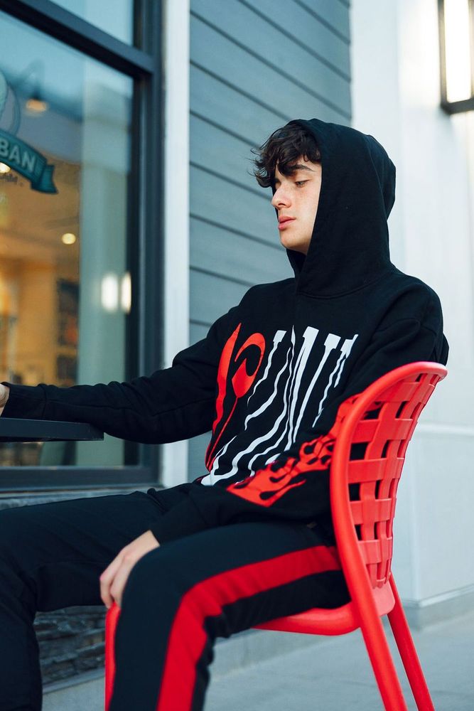 joey's fit featuring VLONE, MNML | streetwear, jordan1, winnipeg, canada, redoutfit, palmangles, fallhoodie