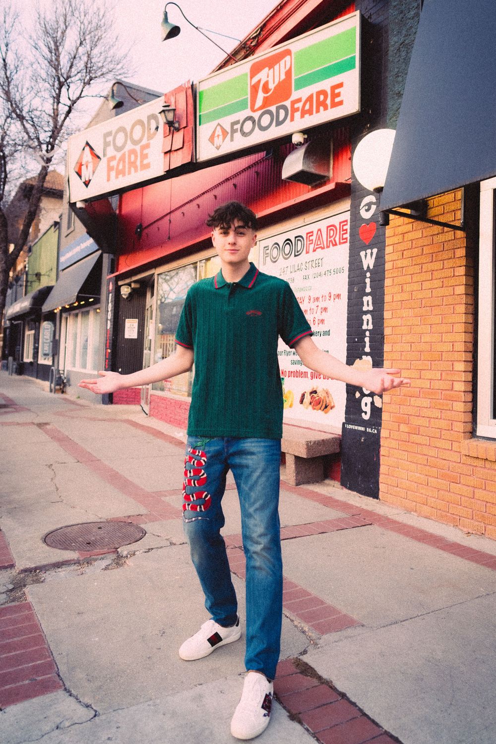 joey's post featuring Gucci, Supreme. Feeling supreme, redoutfit, greenoutfit, gucci, falloutfits, bluejeans, guccisnake, guccijeans, snakejeans, gucciace
