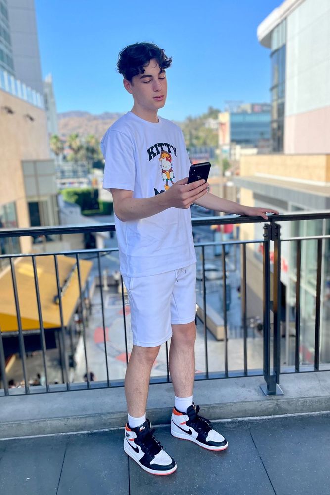joey's fit featuring Bape, Jordan | 6058c05ca89de8060b148389, 60fc953addcbc0de9ea40e87, 61442b98893307fb7372cb17, 61443cb2893307fb7372cb5e, 614687248db6a643ef538d8f, 660573512b46b08b0c325845, 6176f7f05cd3275315dfda19, 60be8c8c08c4e42db6585e94, 660573572b46b08b0c325858