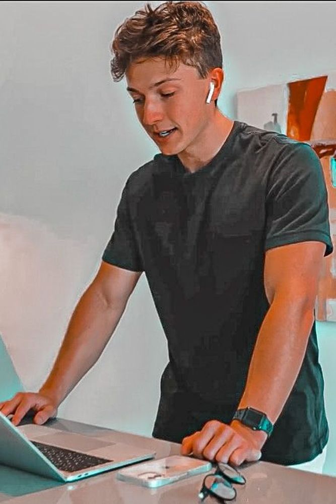 blake's fit featuring Cuts Clothing