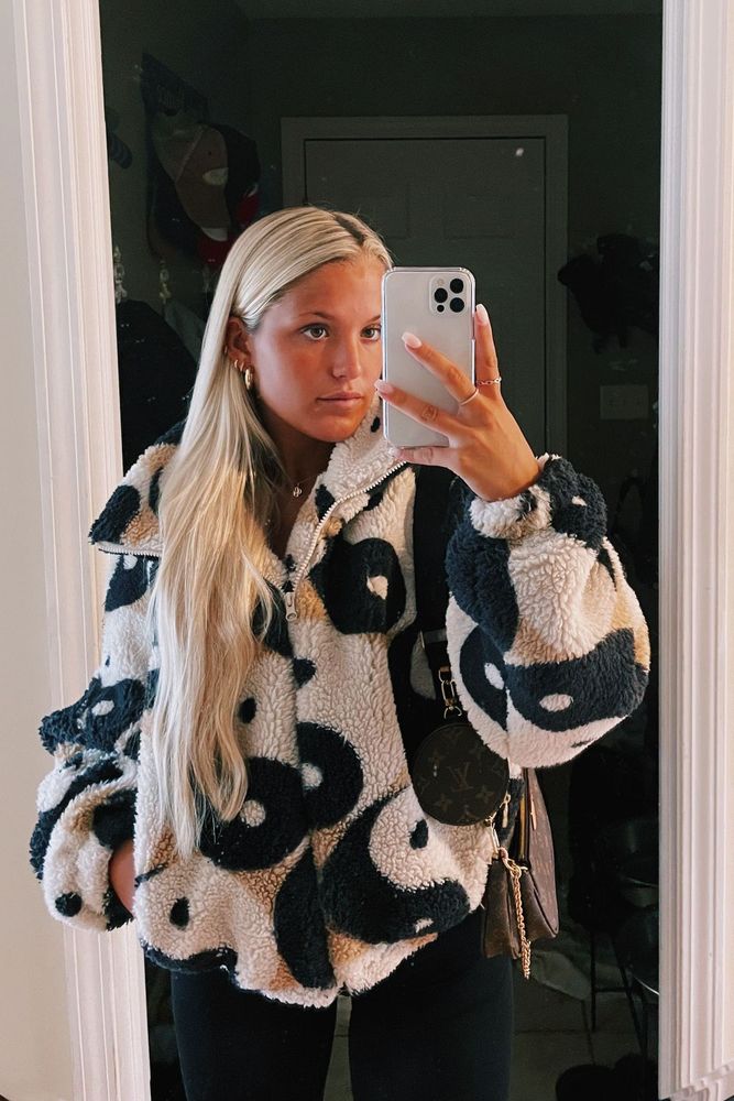 gabriellemeager's fit featuring Urban Outfitters