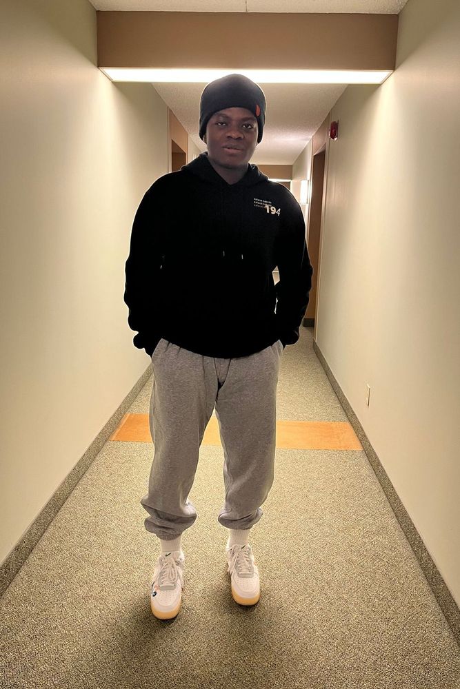 Damola's fit featuring Giant Tiger, H&M, Nike