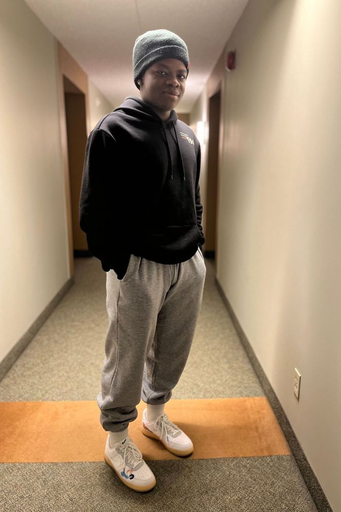 Damola's fit featuring Giant Tiger, H&M, Nike