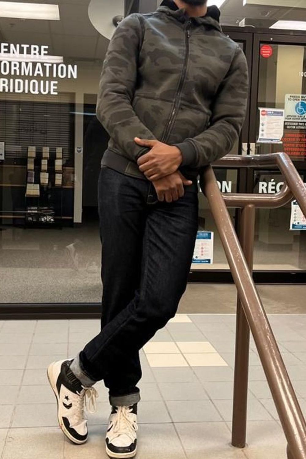 Aabraham34's post featuring Guess. Feeling converse, camo, vintage, creasing