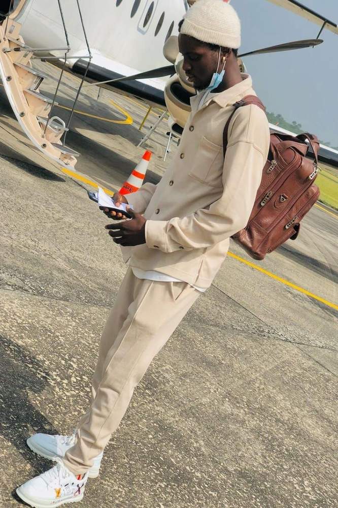 kvngvaughe's fit featuring Uniqlo, Louis Vuitton | [object Object], [object Object], [object Object], [object Object], [object Object], [object Object]