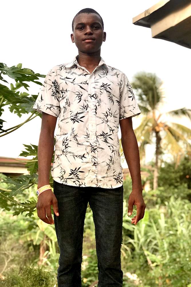 EmmanuelZoe's fit featuring Levi's, Burberry | [object Object]