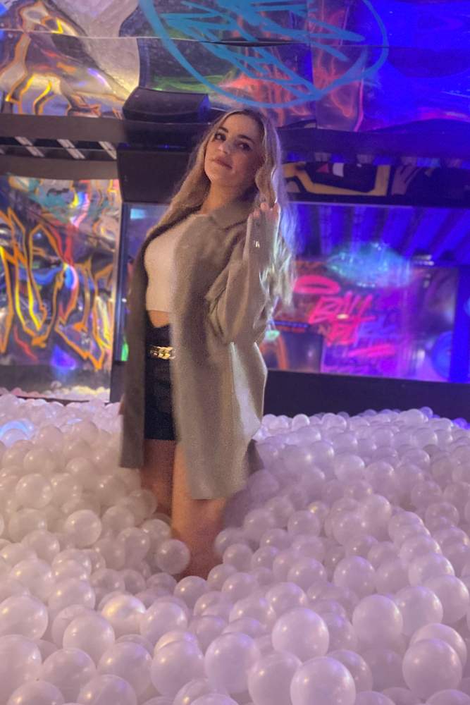 chinka77's fit featuring Zara, River Island