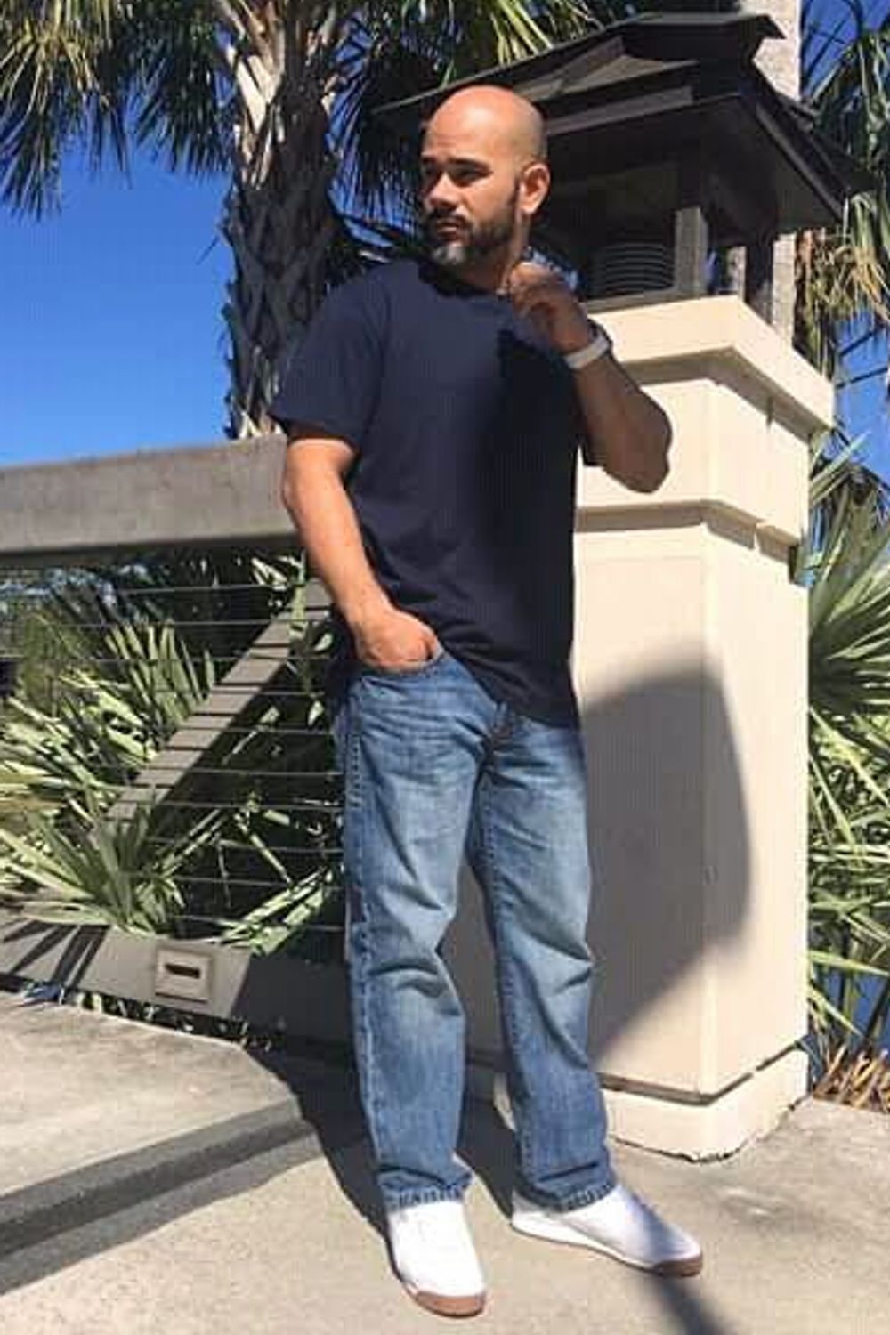 Emmydior's post featuring Puma, Apple, Gildan, Levi's. Feeling casual, streetwear