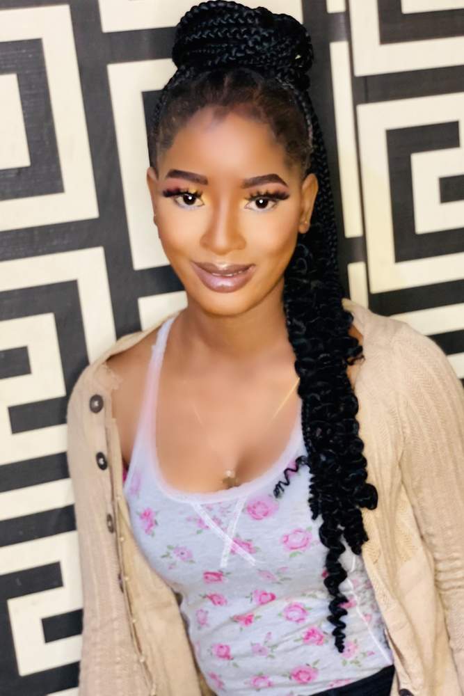 Ewadarasimi's fit featuring Maybelline, Zara