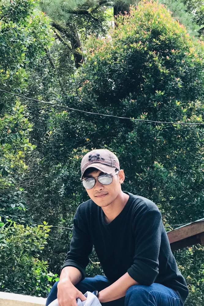 Rife477's fit featuring Ray-Ban, Under Armour | [object Object], [object Object]