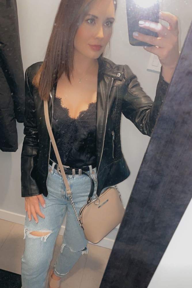 Magda26's fit featuring Dynamite
