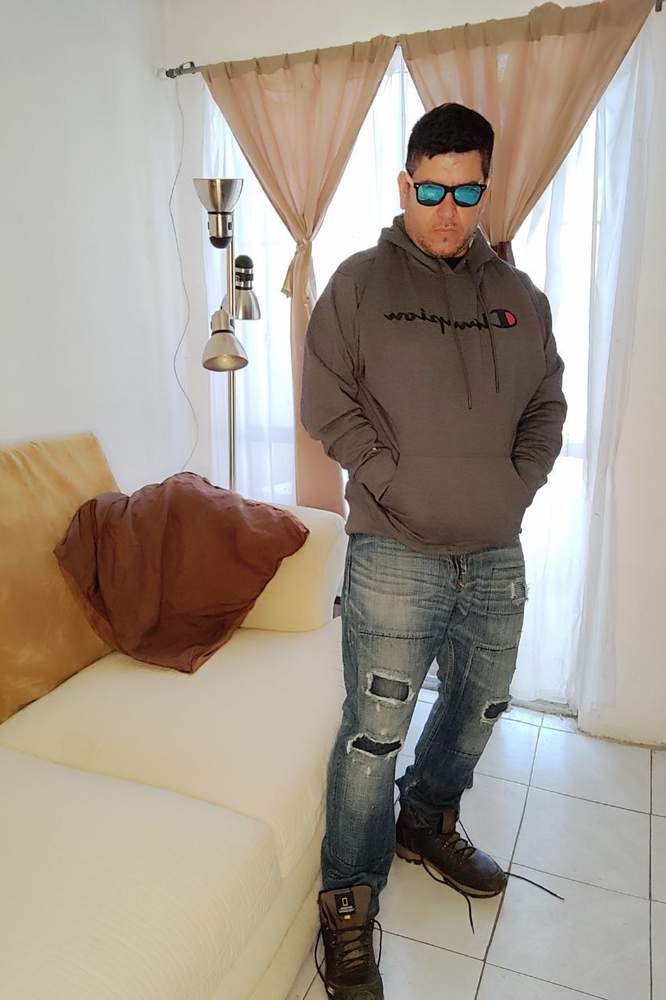 karlitros's fit featuring National Geographic, Champion | [object Object], [object Object]