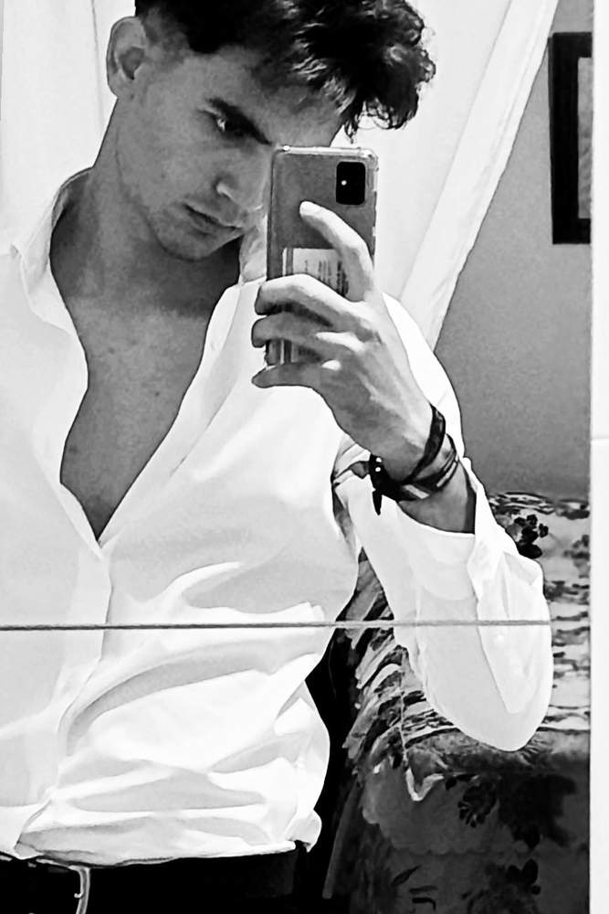 Rogeralvaro's review for H & M - Slim Fit Easy-iron shirt - White