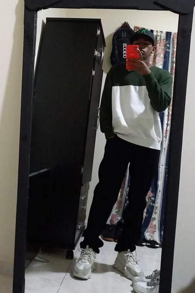 JHonatanTOrrez's fit featuring Levi's, Versace | [object Object], [object Object]