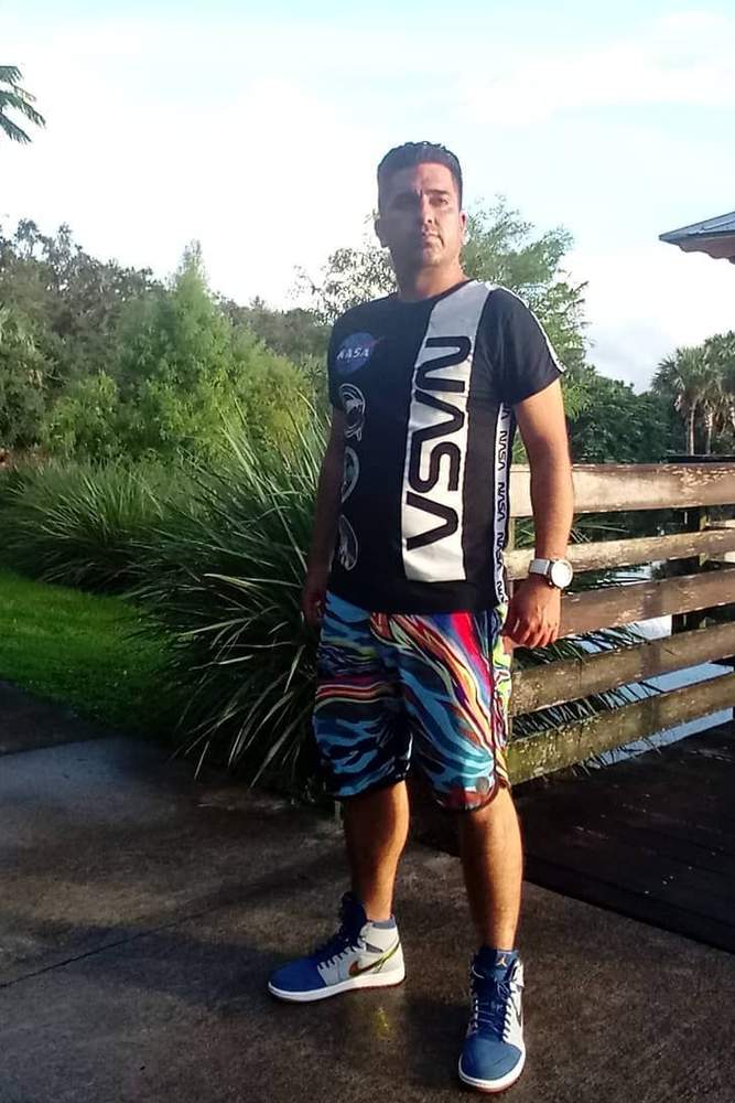 Ticosauce's fit featuring Volcom, Jordan