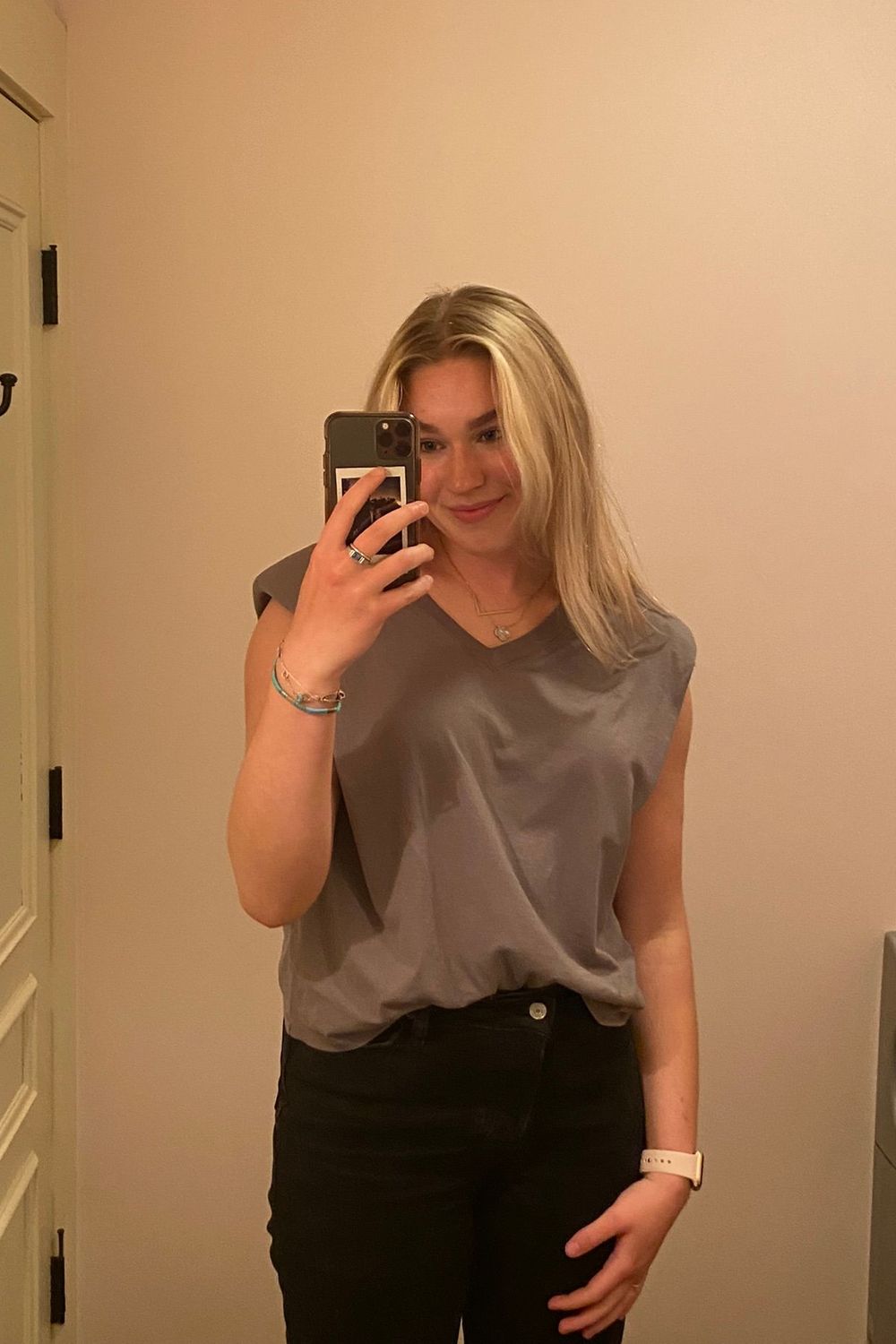 Laineybuhler's post featuring Aritzia, Abercrombie & Fitch. Feeling spring, summer, casual, businesscasual, trendy, vintage