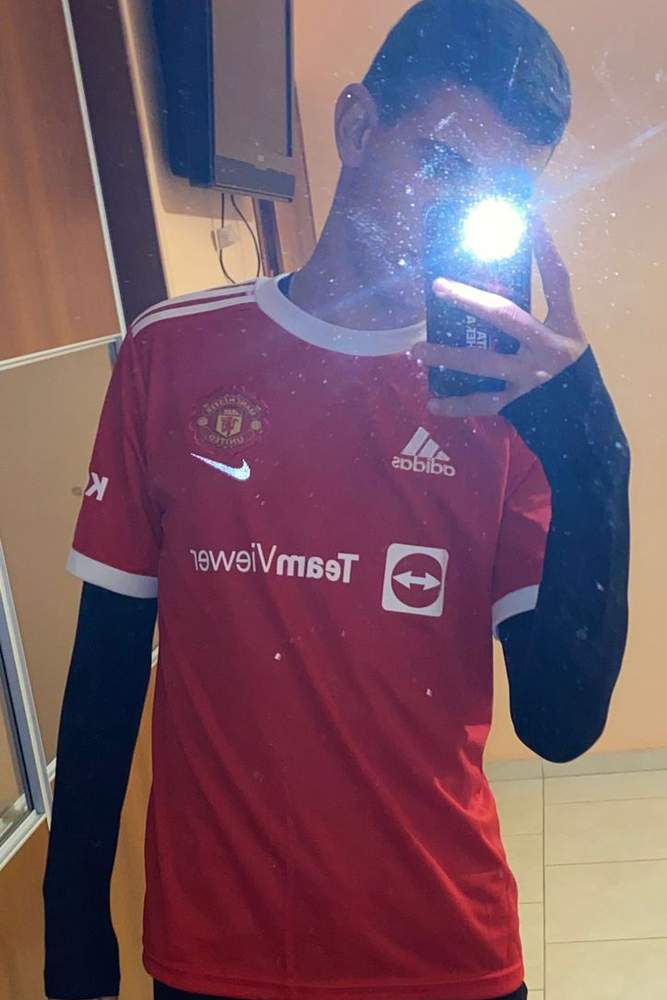 Guille10's fit featuring Adidas