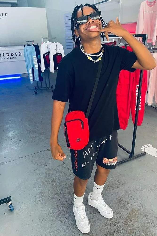 TkMaster's review for Nike Unisex Elemental Premium Crossbody Bag (4L) in Black | DN2557-010