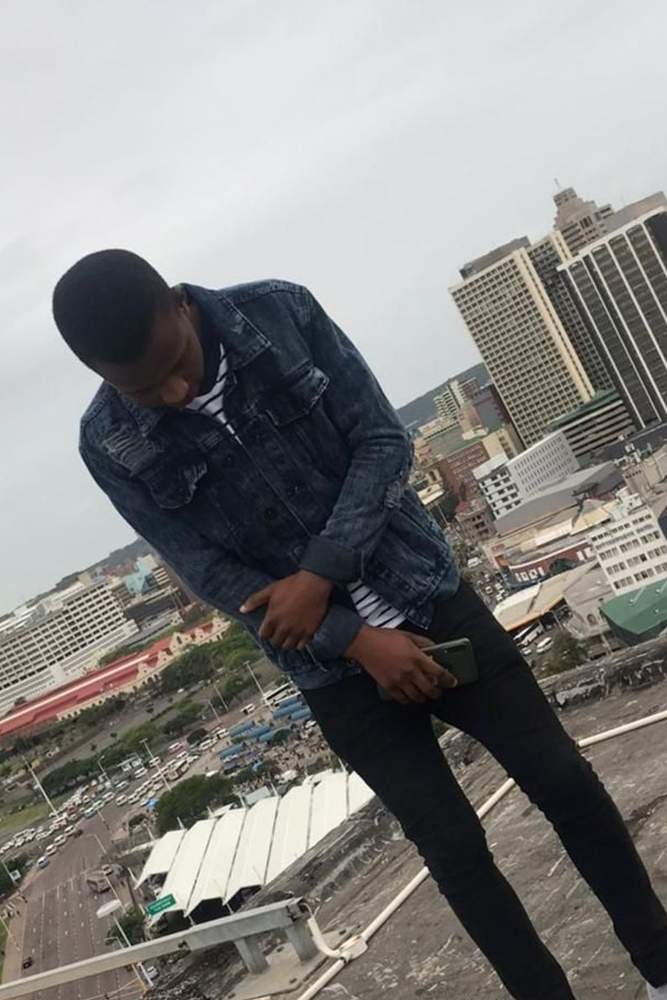 Drastic's fit featuring Relay, Mr Price | [object Object], [object Object]