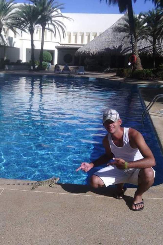 Cacique89's fit featuring AliExpress, Gucci, OVO