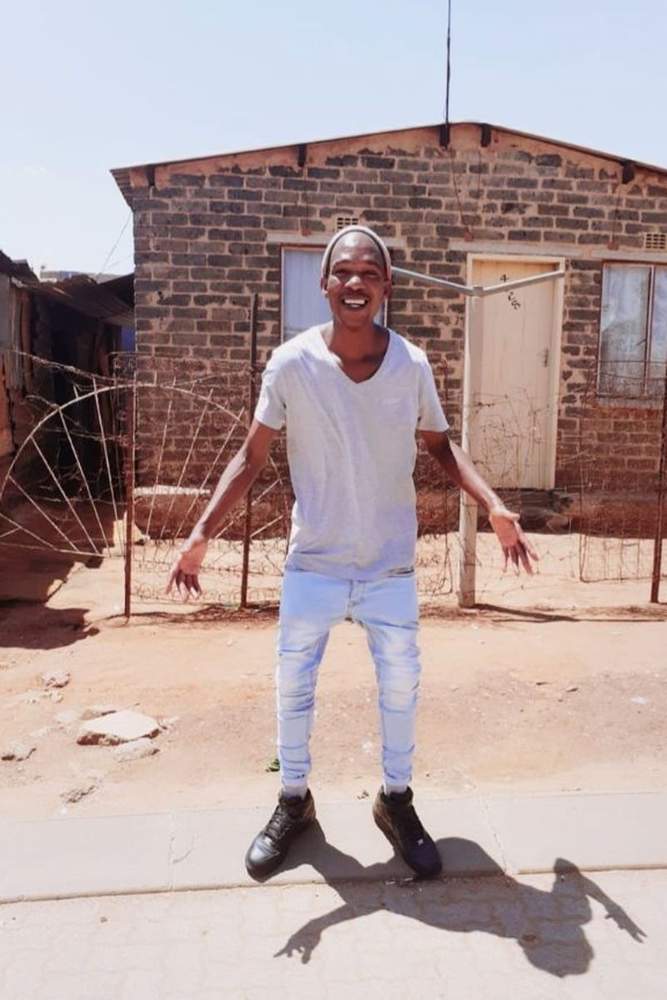 Morokolo's fit featuring Markham | [object Object], [object Object]