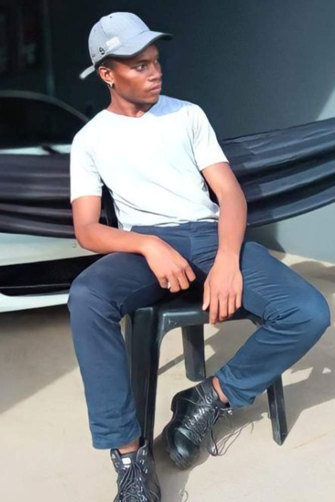 SonofReality's fit featuring Sasha Fabiani, Superbalist | [object Object]