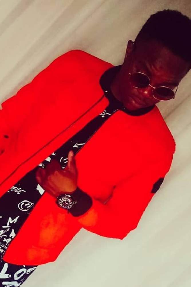 Leadership's fit featuring MKM Designs, Mr Price | [object Object]