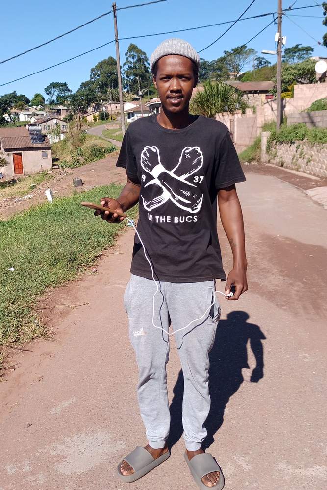 Earl's fit featuring J. America | [object Object]