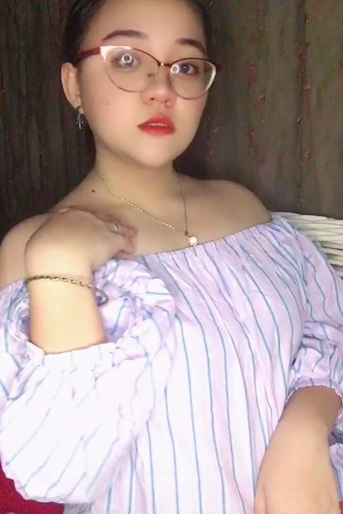 Zhafire's fit featuring Shopee | [object Object]