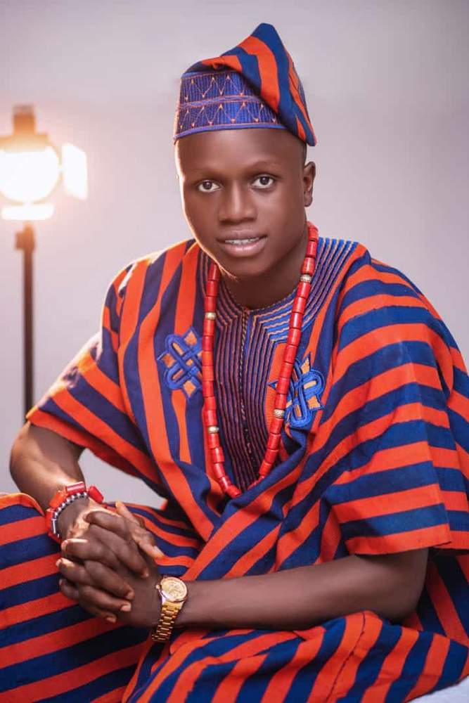 Toluene's fit featuring Dejiandkola, Seiko | [object Object], [object Object]