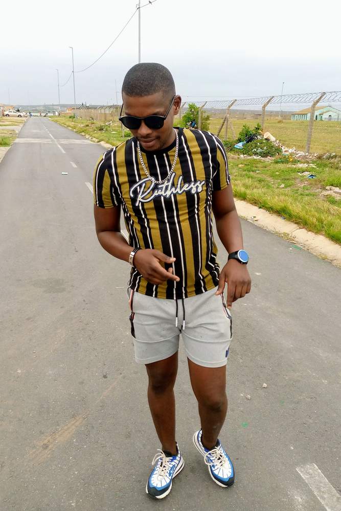 Zolani's fit featuring Markham, STERNS, SHEIN, Nike