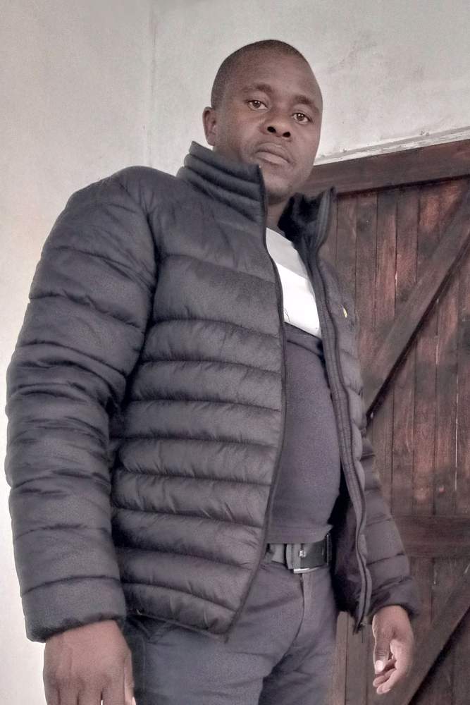 Pulemwale's fit featuring Markham | [object Object], [object Object]