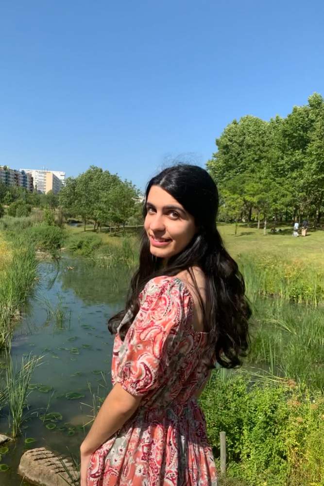 perlapoints's fit featuring Mango