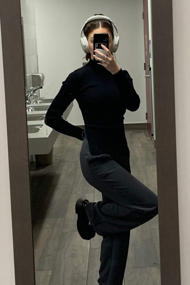 ccomptxn's fit featuring Aritzia