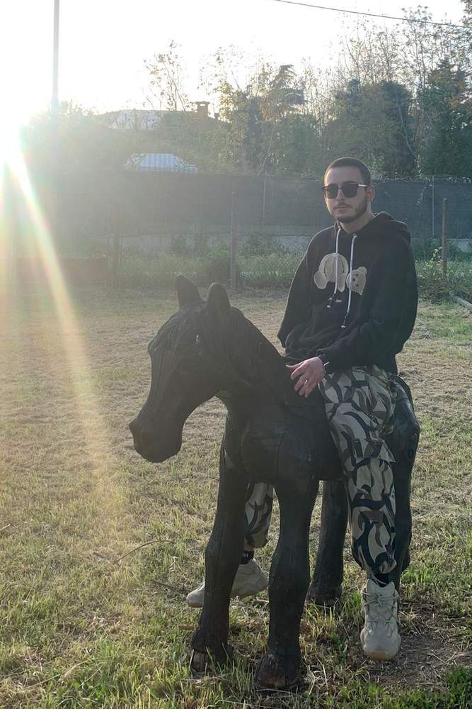 LOKY's fit featuring Supreme, Palm Angels, Yeezy, Gucci, Apple | [object Object], [object Object], [object Object]