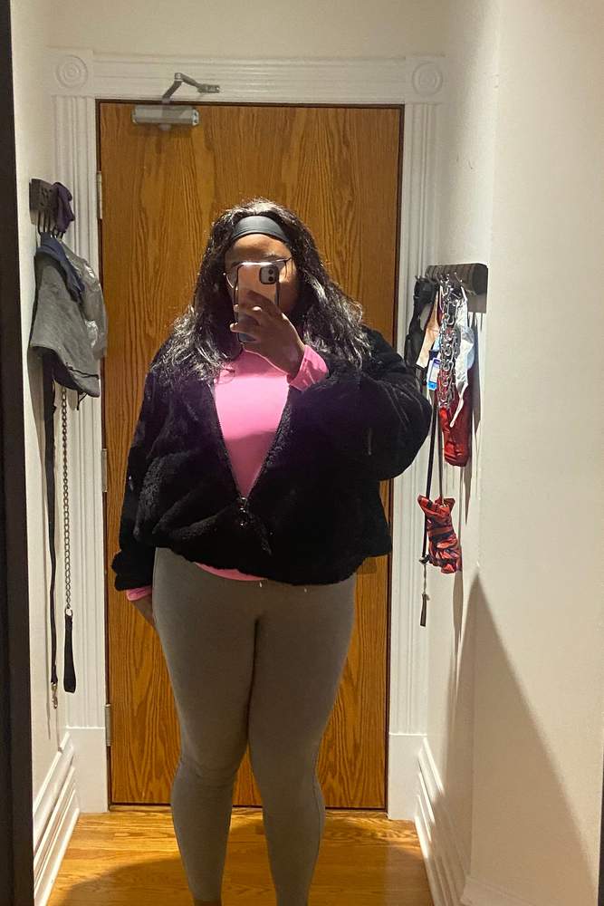 Daniebby's fit featuring New Balance, Garage, Guess Factory | 608f71297242cabb012a30e7, 6058e0a4c4f08b3ec55973c0