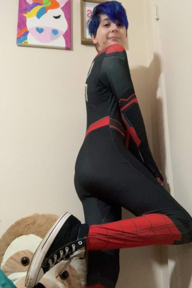 starryanxiety's fit featuring Amazon, Converse | [object Object], [object Object]