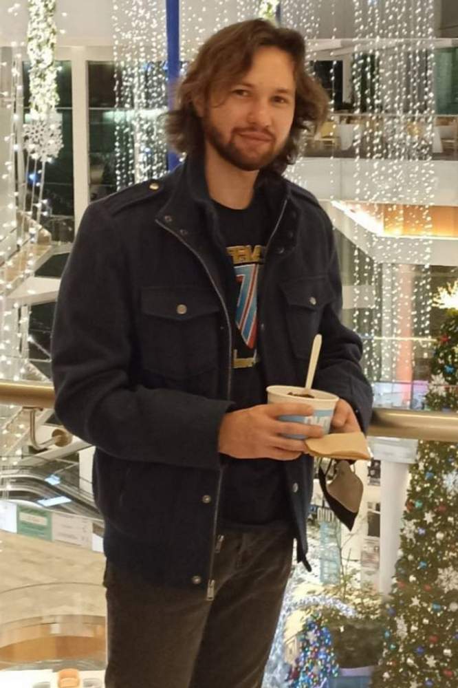 Yisus1Chrust's fit featuring Guess, H&M, EARTHBOUND | [object Object]