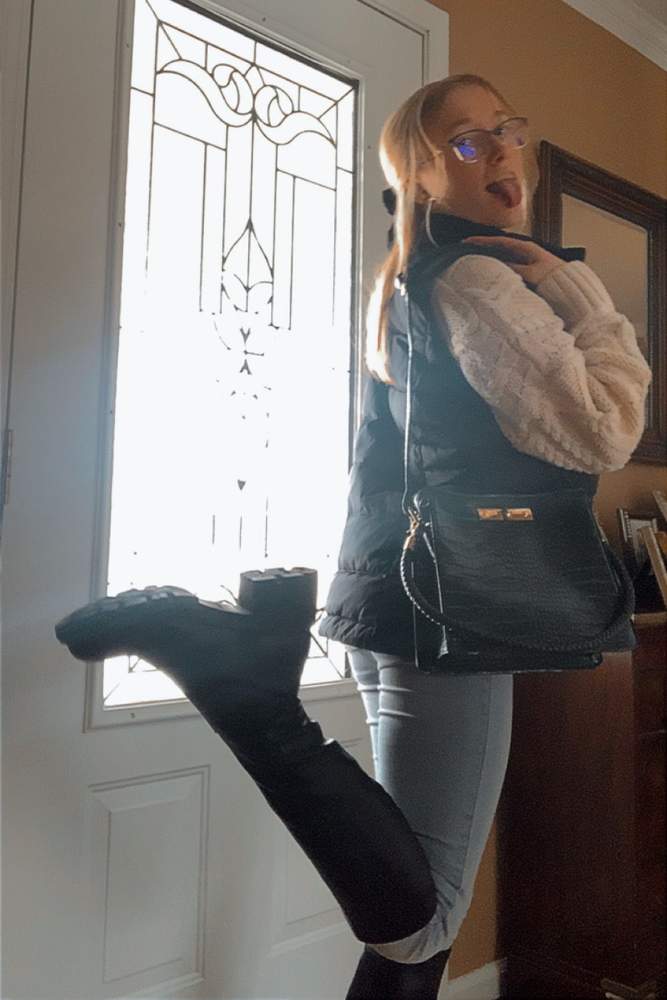 mara2360's fit featuring Hollister, Steve Madden, Princess Polly, Lands End, Nordstrom, Forever 21 | 60da315b7b72a58a5051db64, 61950b03a71ad69980d4a7d5, 60878ee58296ac83a0251342, 608f71297242cabb012a30e7, 608f75cc7242cabb012a30f6