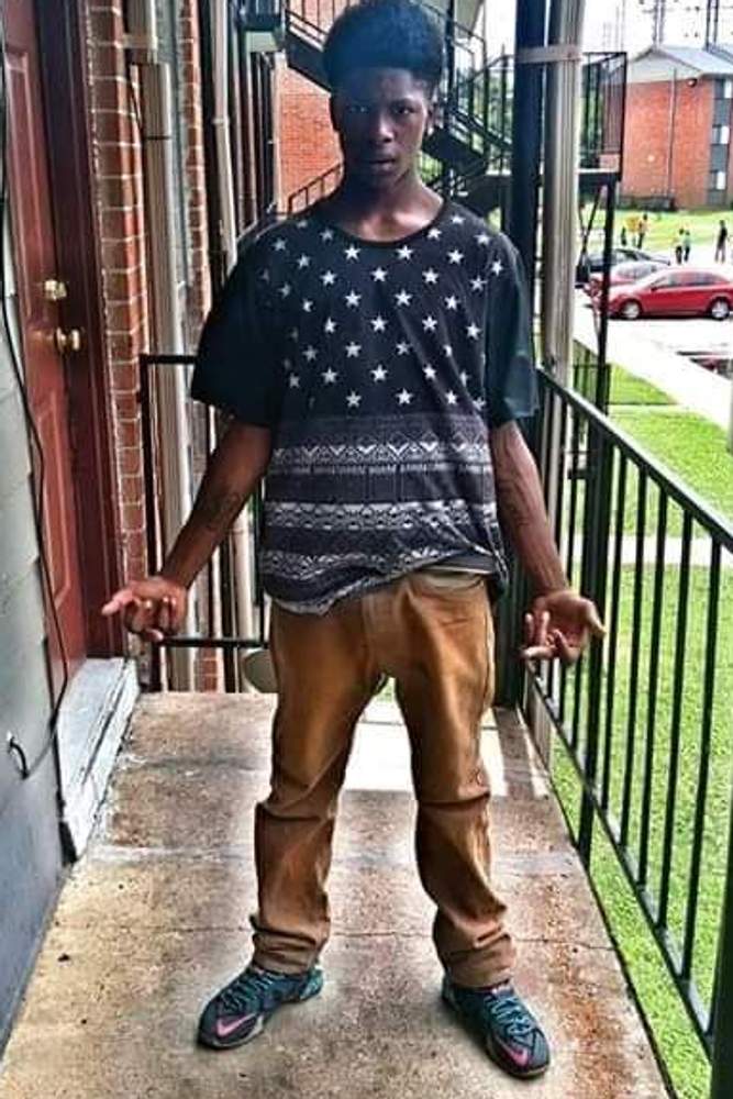 Jaymoni109's fit featuring Levi's, Nike | [object Object]