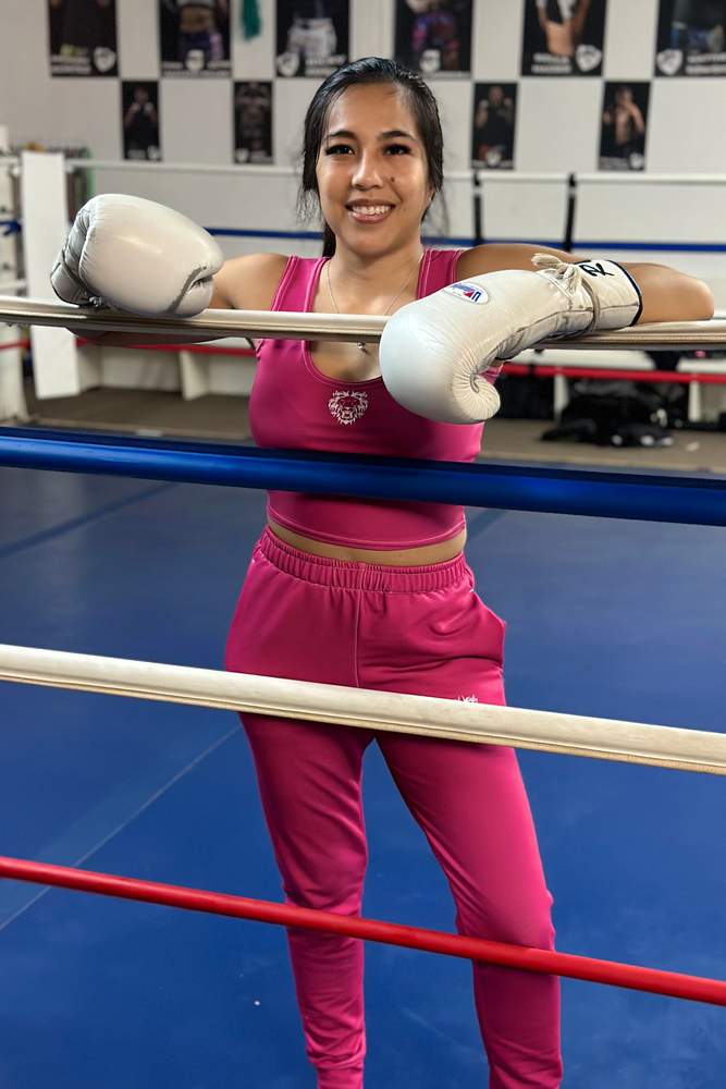 Nancybuena's fit featuring Fortis Fight