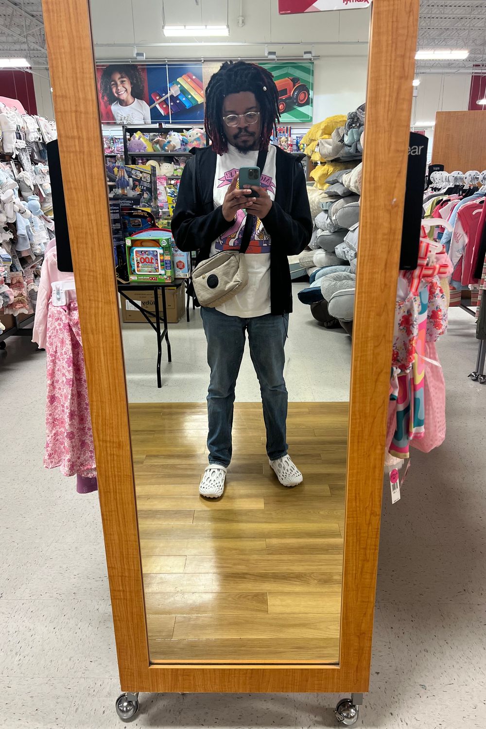 drippiegunplay's post featuring Vintage, Old Navy, Boohoo, Merrell. Feeling vintage, sporty, athletic, streetwear, punk