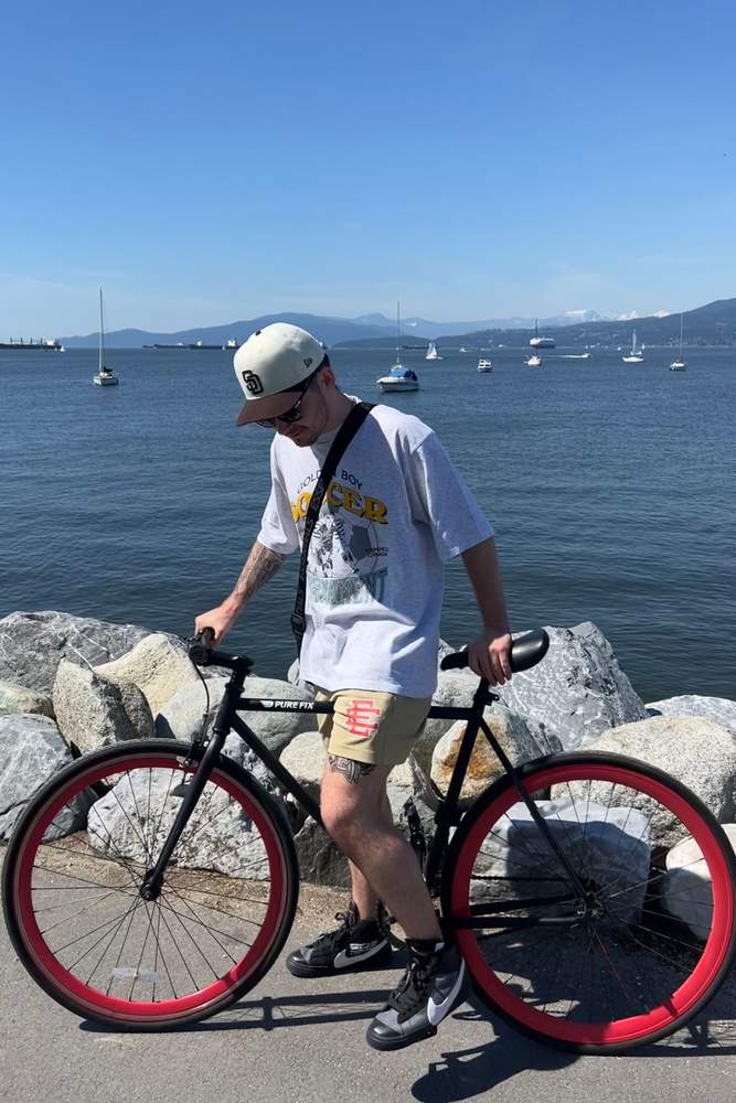 Travisbeel's fit featuring Eric Emanuel, Off-White, Vintage