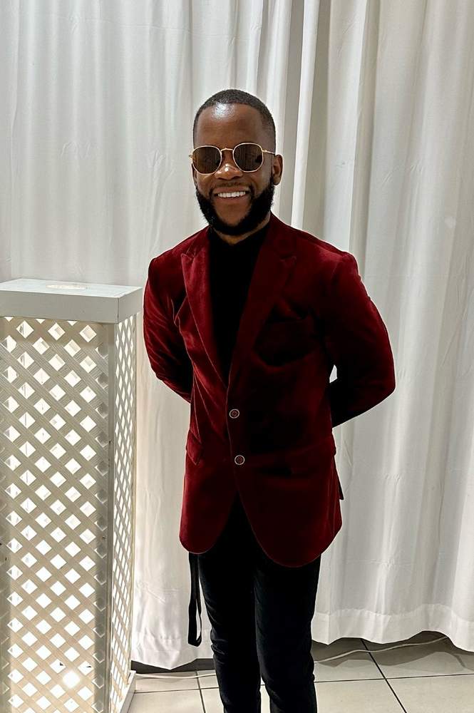 Tnvshe's fit featuring Salvatore Ferragamo, Sunglass Hut, H&M