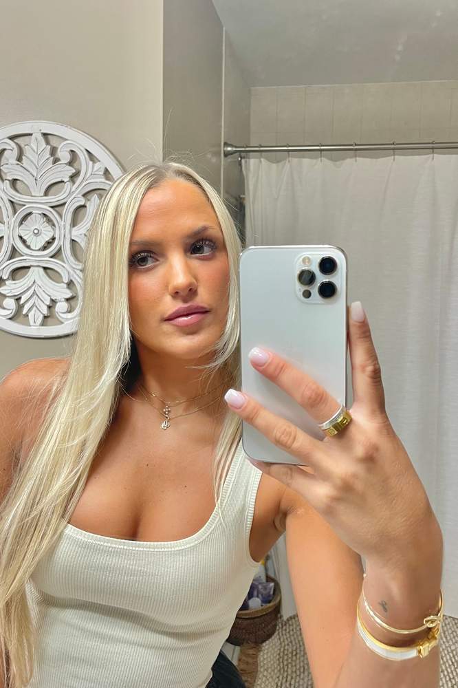 gabriellemeager's fit featuring SKIMS | [object Object], [object Object]